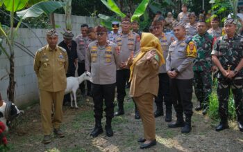 Kunjungan Tim Penilaian Lomba 3 Pilar Desa/Kelurahan Tingkat Mabes Polri di desa Cikujan Kecamatan Sagala Herang Kabupaten Subang