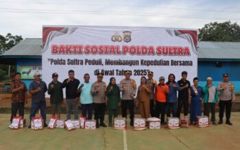 Kapolda Sultra Serahkan 200 Paket Bantuan Sosial Kepada Masyarakat Langgikima