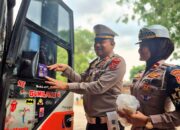 Sosialisasi Mudik Aman, Keluarga Nyaman: Sat Lantas Polres Subang Gelar Edukasi di Terminal Kabupaten Subang