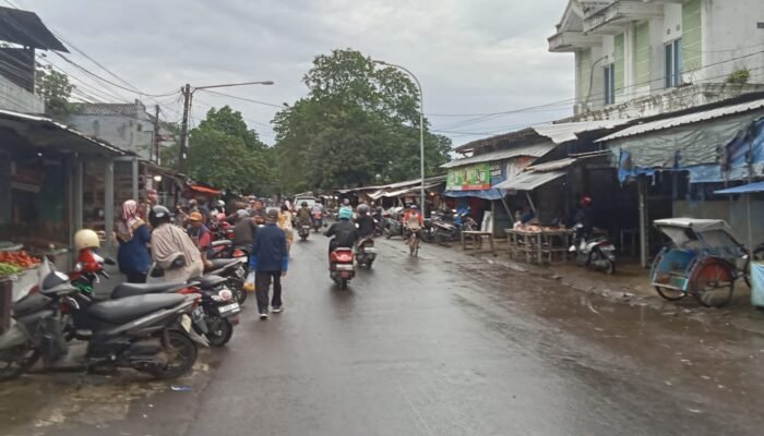 Jalan Pasar Panjang Subang Mulus, Pedagang : Pasar Tak Lagi Kumuh, Terimakasih Pak Bupati!