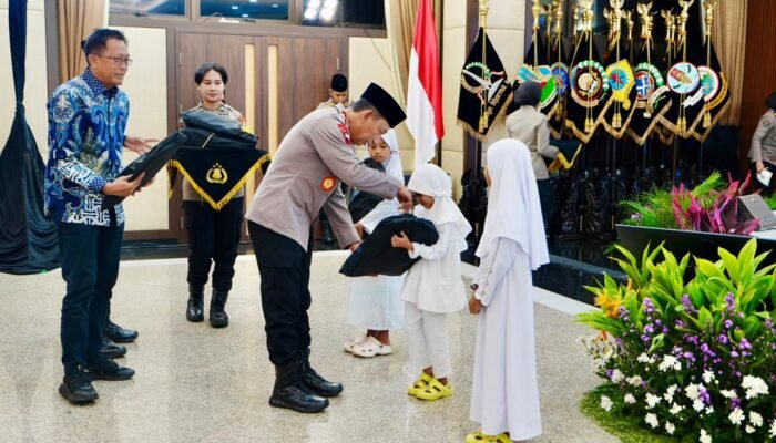 Bagikan Takjil dan Buka Puasa Bersama Bareng Insan Pers, Kapolri: Suara Media Suara Publik