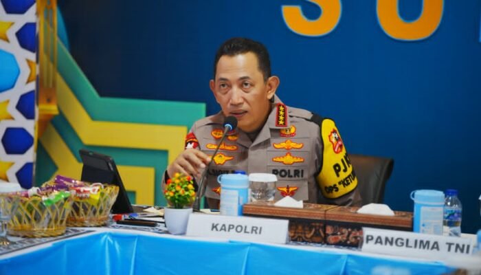 Monitoring Malam Takbiran, Kapolri Pastikan Pengamanan Rangkaian Perayaan Idulfitri