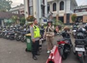 Polsek Subang Laksanakan Pengaturan Arus Lalu Lintas di Pos Pam Wisma Karya dalam Operasi Ketupat Lodaya 2026