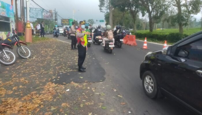 H+3 Hari Raya Idul Fitri 1447, Arus lalu lintas Menuju Kawasan Wisata Ciater Terpantau Ramai dan Tetap lancar