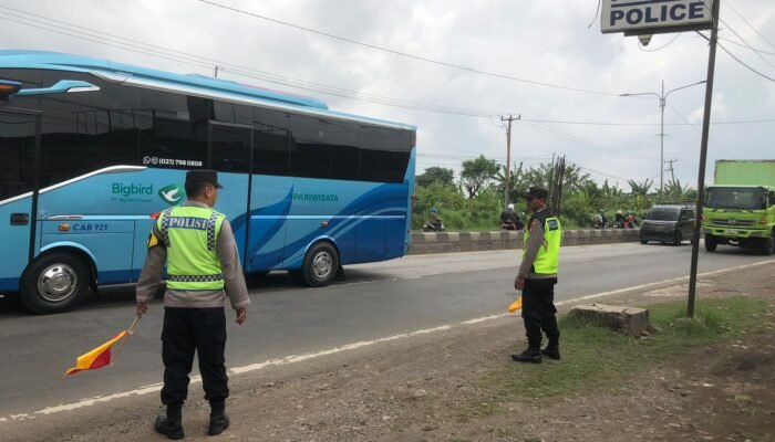 Pasca Ops Ketupat Lodaya 2026, Polisi Jaga Kelancaran Arus Lalin di Pos Pam Gamon Patokbeusi