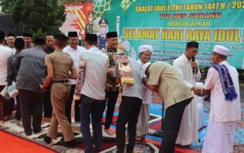POLRES SUBANG GELAR SHOLAT IDUL FITRI 1447 H BERSAMA MASYARAKAT, BERLANGSUNG KHIDMAT DAN KONDUSIF