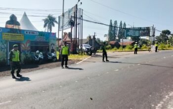 Personel Posyan Ciater Spa Intensifkan Pengaturan Arus Lalu Lintas, Situasi Terpantau Lancar dan Kondusif