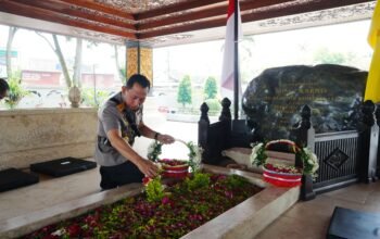 Ziarah ke Makam Soekarno, Kapolri: Menyerap Nilai Pemimpin Bangsa