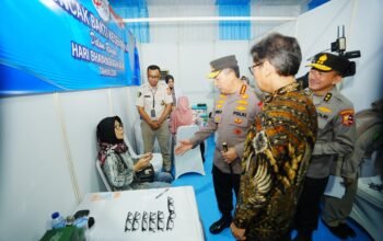 Hadiri Puncak Bakti Kesehatan, Kapolri: Berikan Pelayanan Terbaik ke Masyarakat dan Anggota