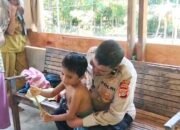 Mendengar Kisah Pilu 5 Anak yang Ditinggalkan Orang Tuanya, Polisi Pidie Jaya Ulurkan Bantuan