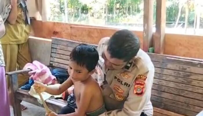 Mendengar Kisah Pilu 5 Anak yang Ditinggalkan Orang Tuanya, Polisi Pidie Jaya Ulurkan Bantuan