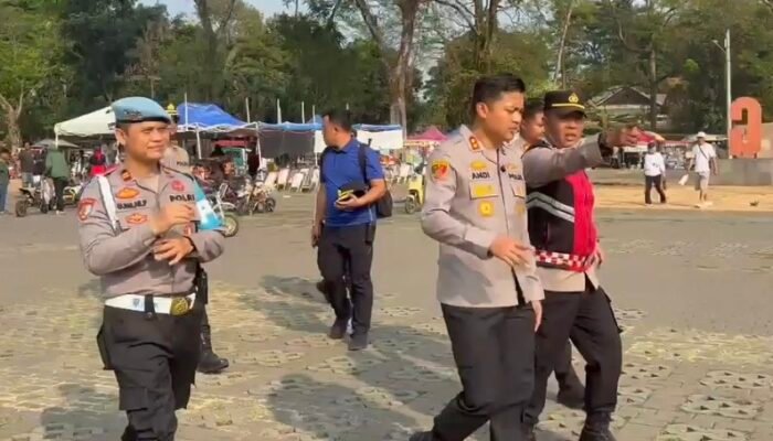 Kapolres Subang dan Kasi Propam Sapa Warga di CFD, Bagikan Stiker Jaga Rawat Jawa Barat
