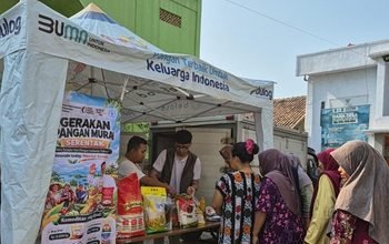 BULOG KC Subang Gelar Gerakan Pangan Murah Peringati Hari Pangan Sedunia